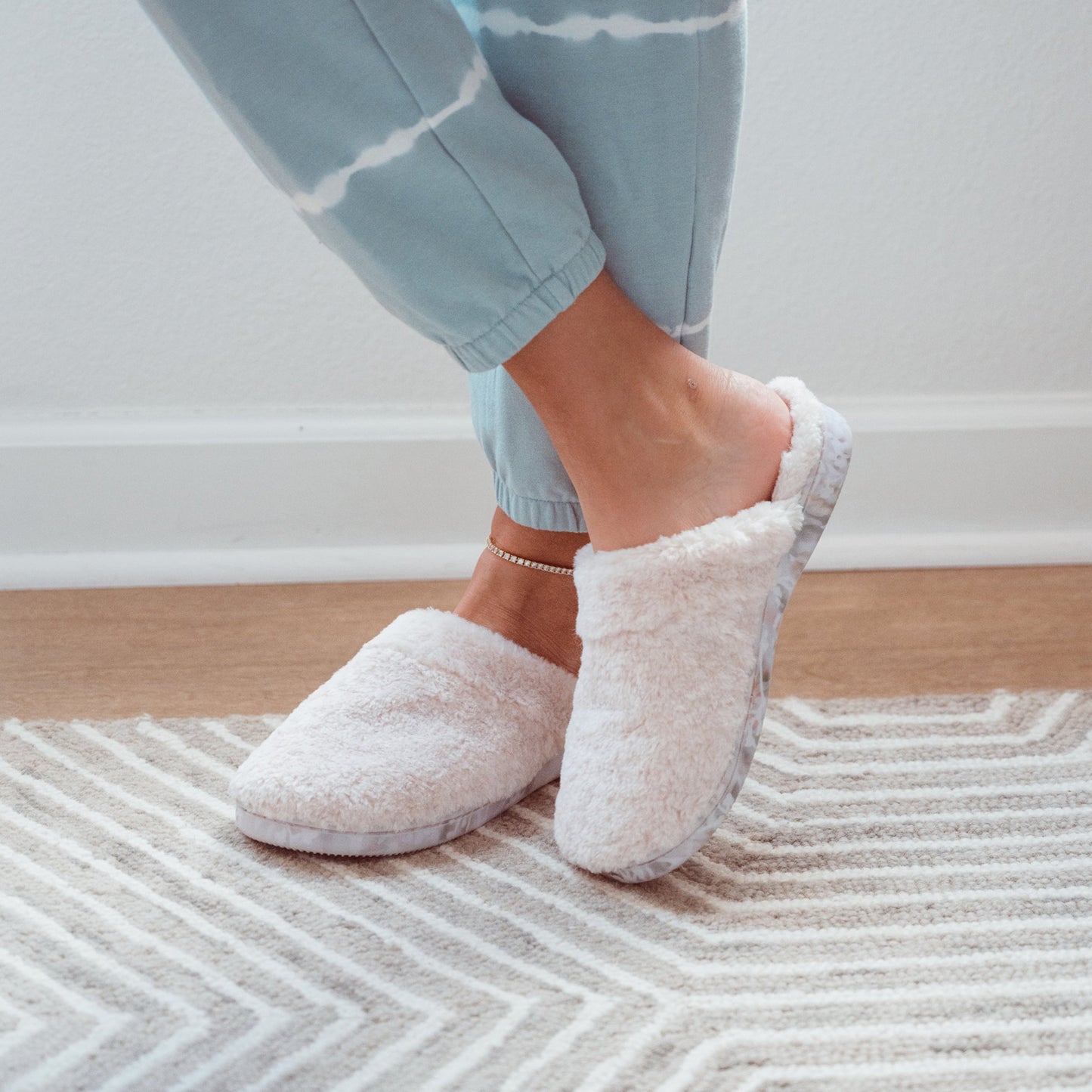 Muk Luks Wen Shearling Slipper