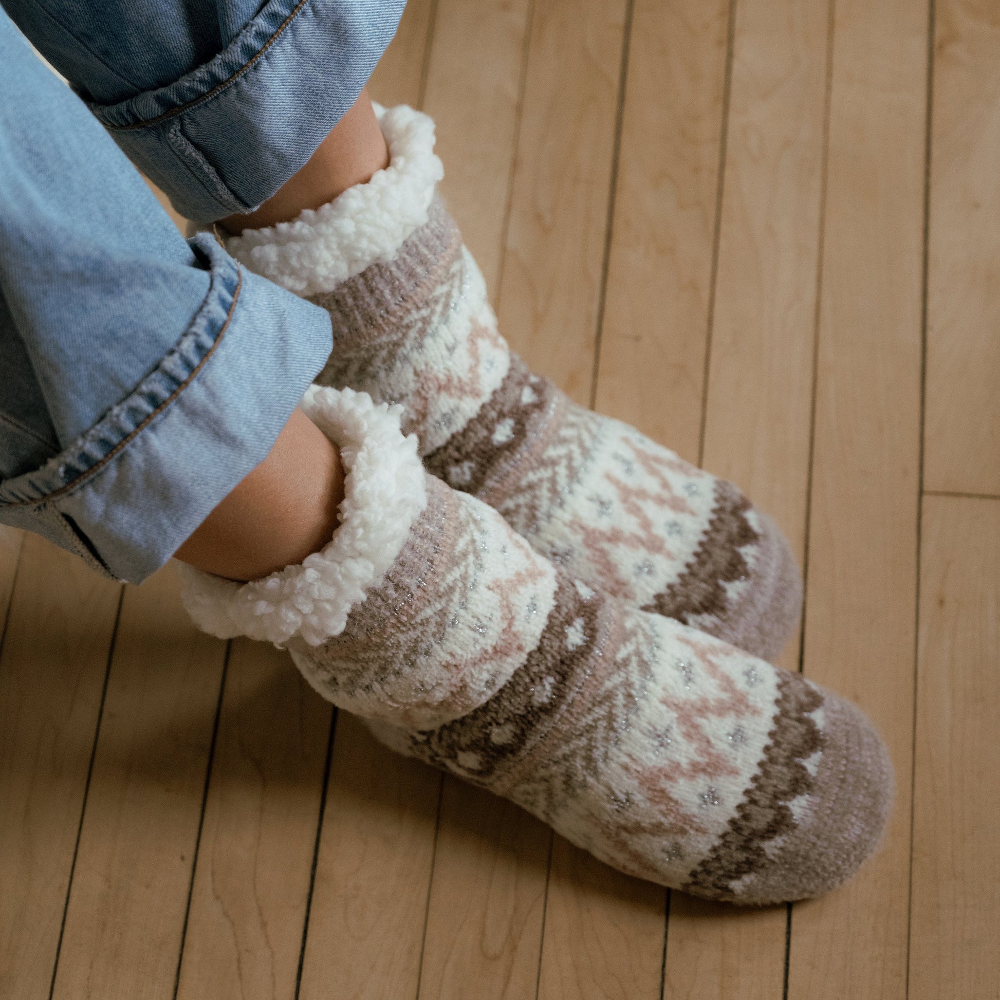 Muk Luks 2 Pair Pack Chenille Cabin Socks